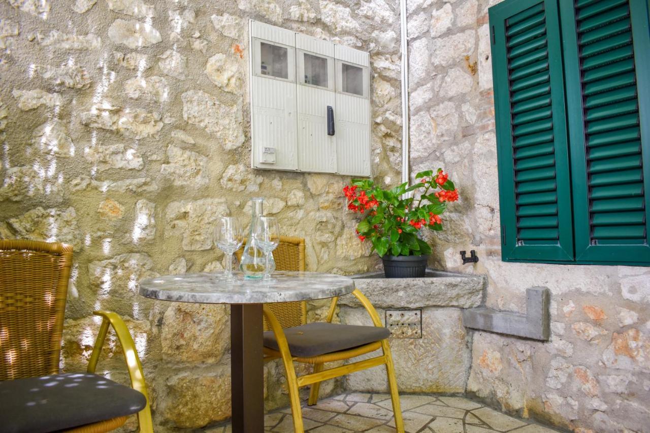 Apartmani Amra Novi Vinodolski Exterior foto